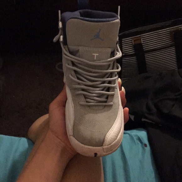 Shoes - Picture 3 of 3